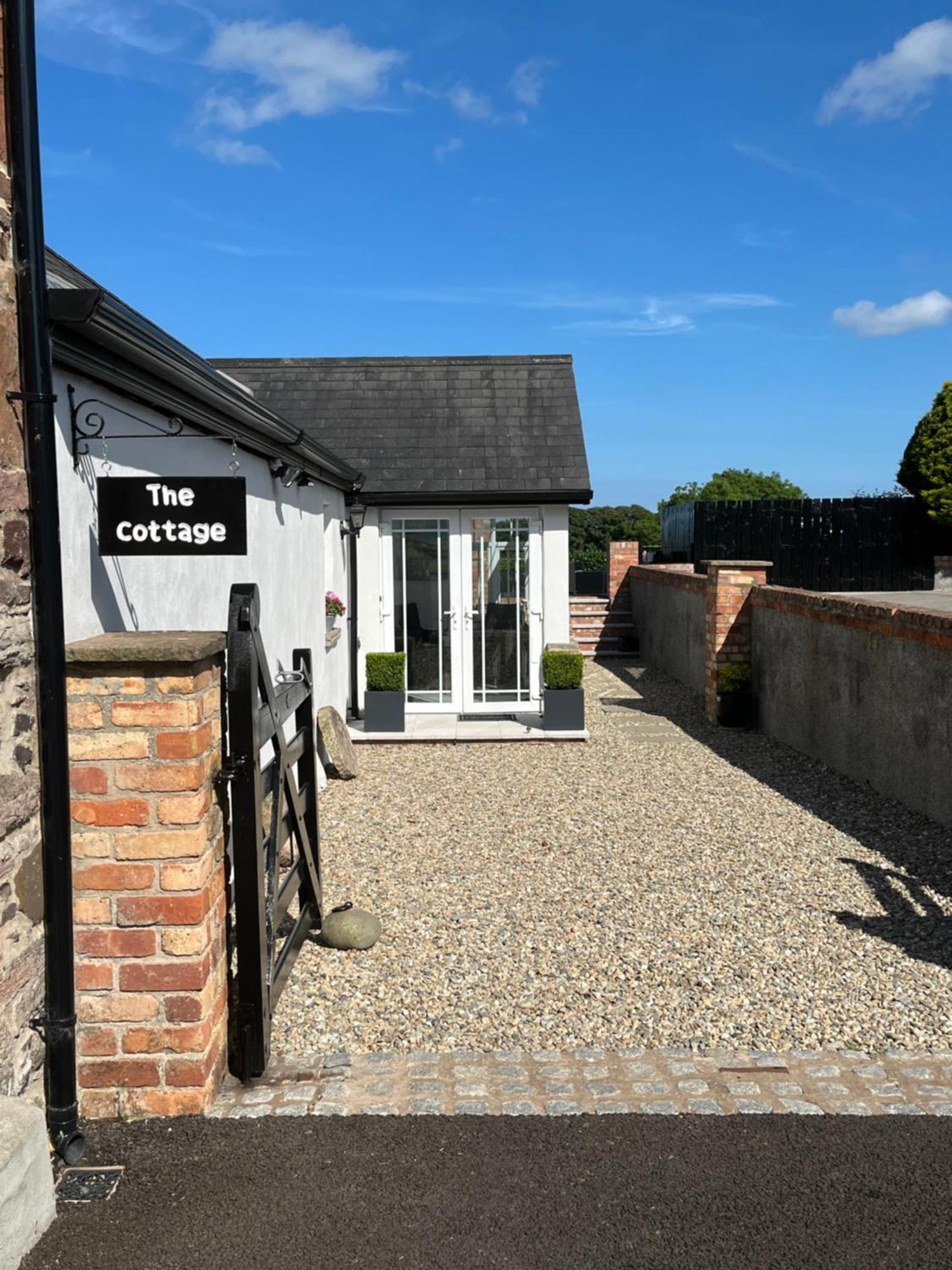 The Cottage At Ashbrook - Charming Country Cottage Near Belfast Exterior foto
