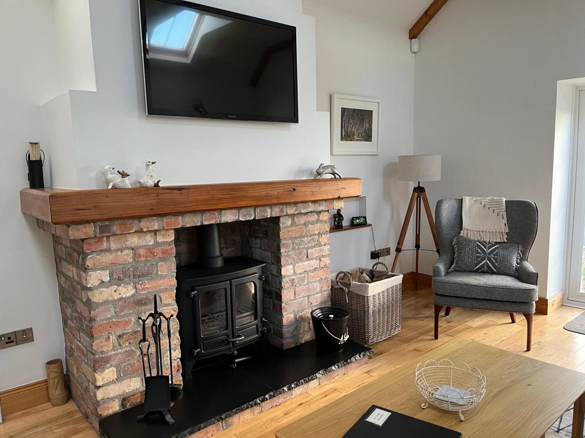 The Cottage At Ashbrook - Charming Country Cottage Near Belfast Exterior foto